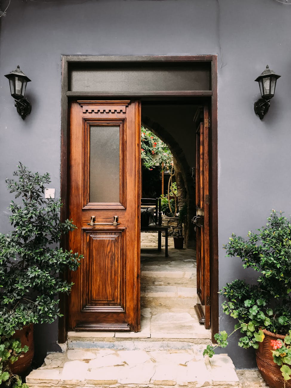 Avoiding Obstacles in Front of Your House: Vastu Tips