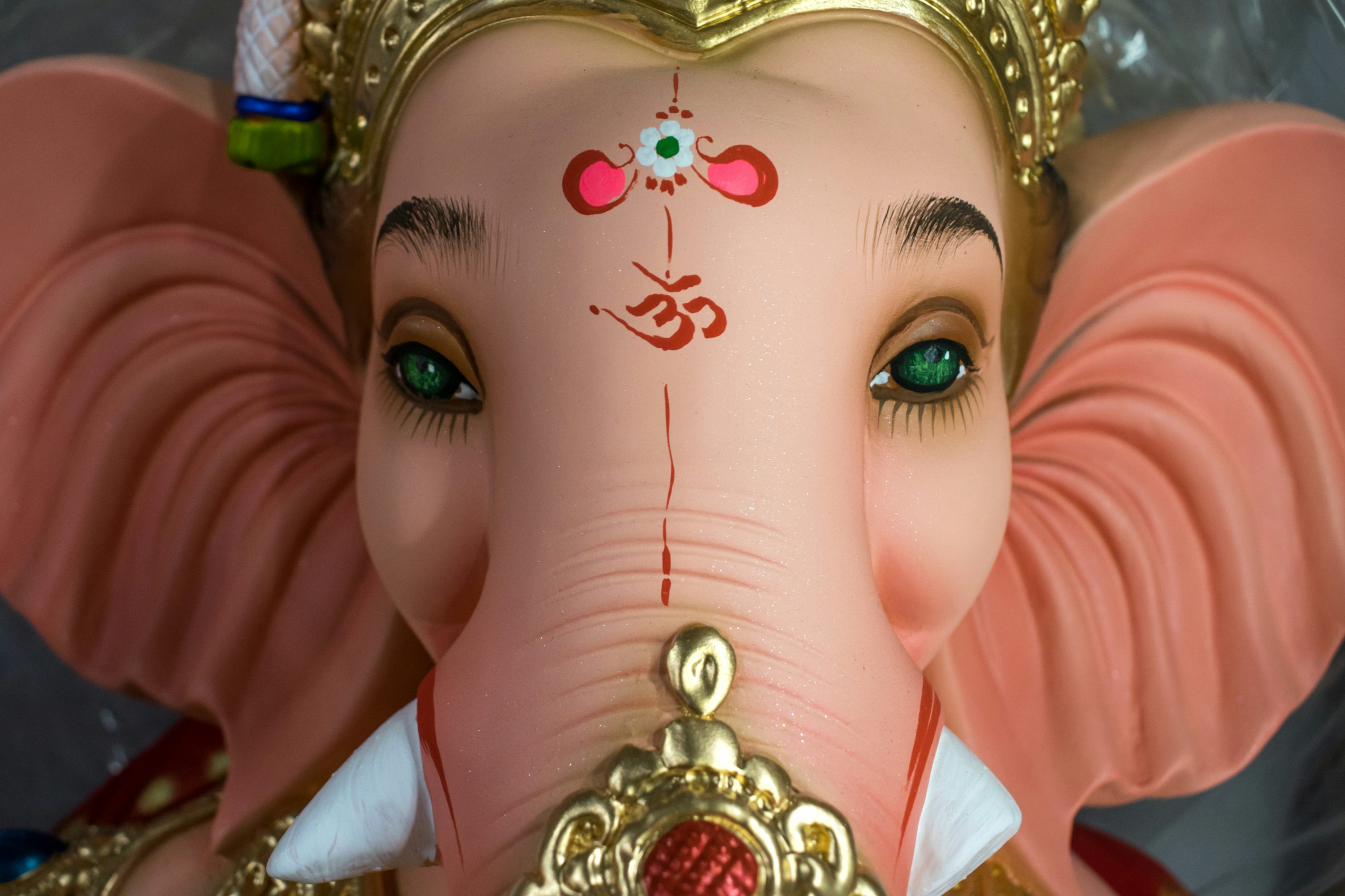 The Tale of Ganesha’s Broken Tusk: A Story of Wisdom and Sacrifice